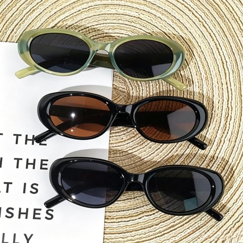 Street Fashion Photo - Retro Oval Sunglasses for Men and