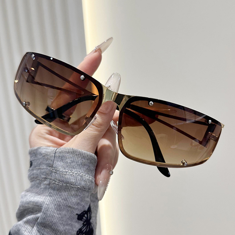 Women's Fashion Hollow Sunglas - Street Fashion Photo 评论和价格