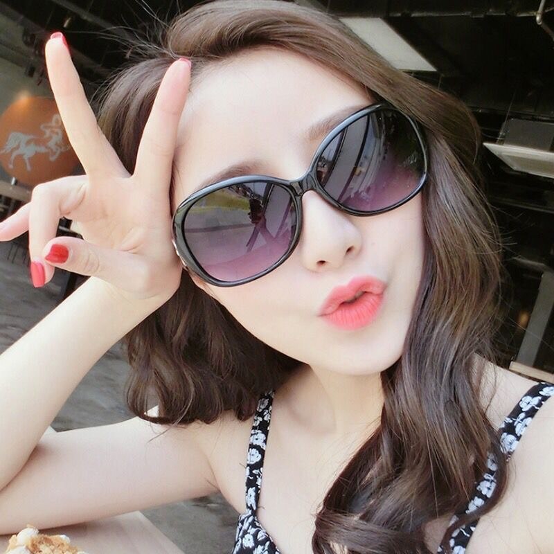 New Fashion Oval Sunglasses Tr - Street Fashion Photo 评论和价格