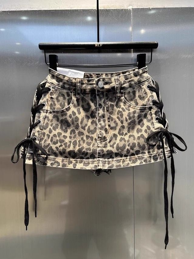 Strap-on Spice Girl Hip Skirt  - Street Fashion Online 评论和价格