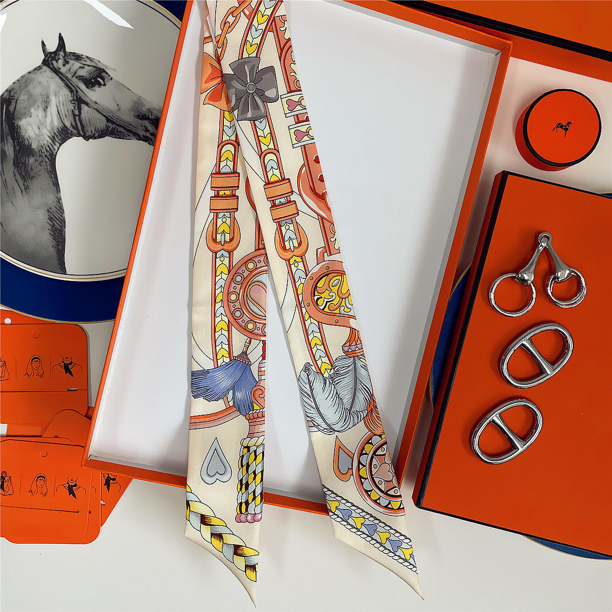 French New Style Scarf Heart L - French Street Fashion 评论和价格