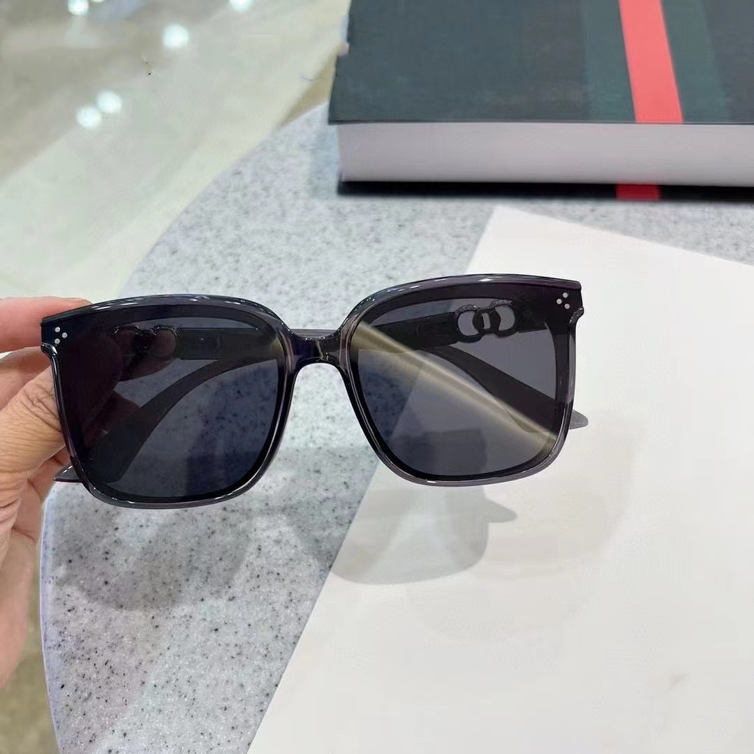 Same Style New Women's Sunglas - Street Fashion Shoot 评论和价格